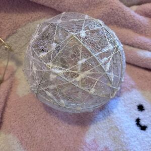 Light up sparkling sphere